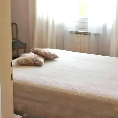 Confortable A Avec Terrasse Hyères