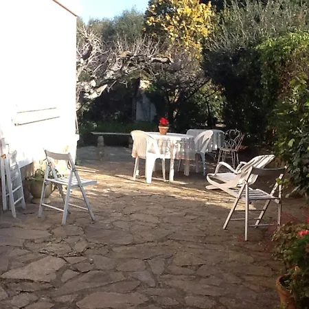 Appartement De 2 A A 400 M De La Avec Jardin Amenage Et Wifi *