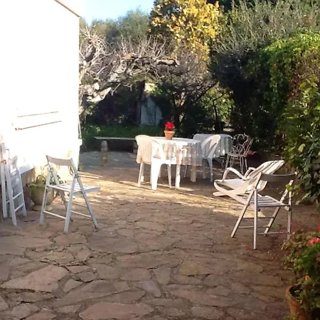 Confortable A Avec Terrasse アパート